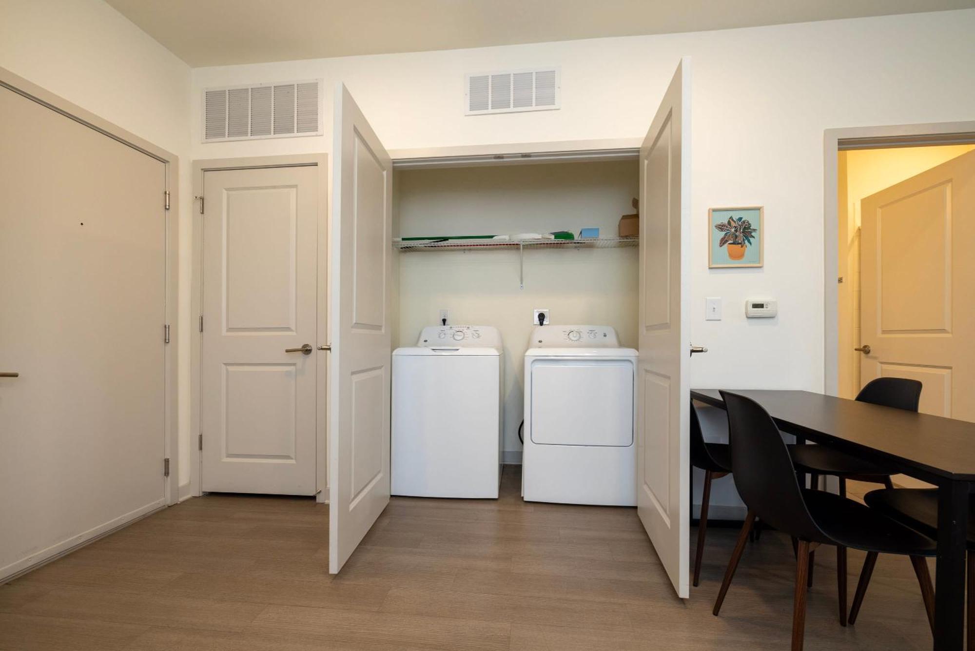 Modern Nulu 2Br Cozysuites 01 لويفيل المظهر الخارجي الصورة